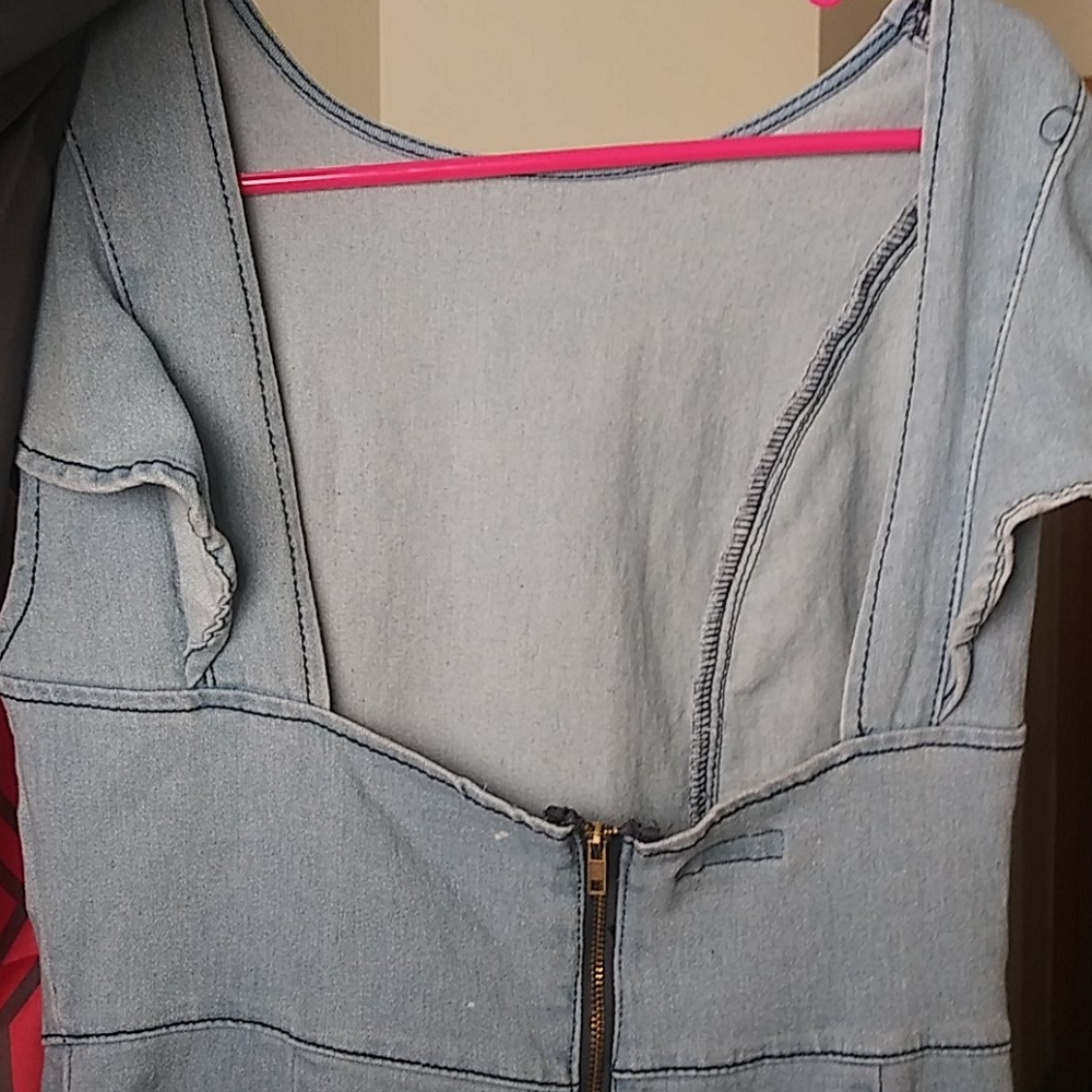Dress - Picture 2 of 2